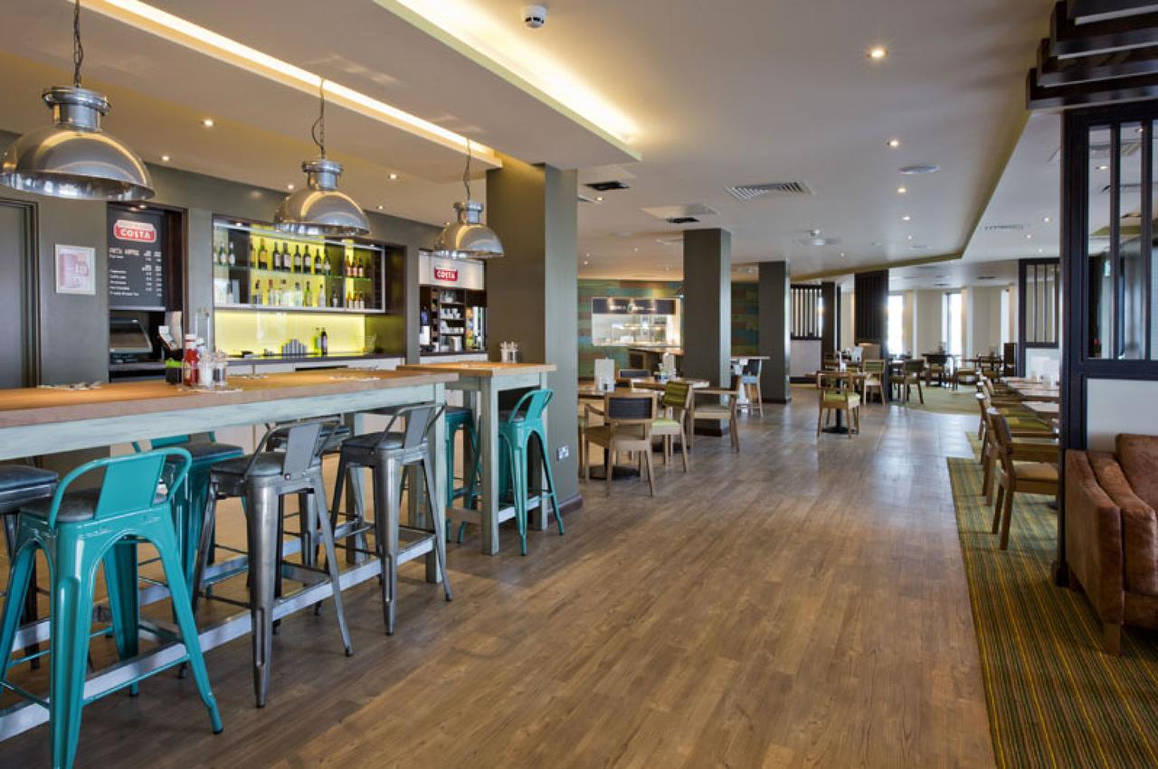 Premier Inn London Eltham Exterior photo